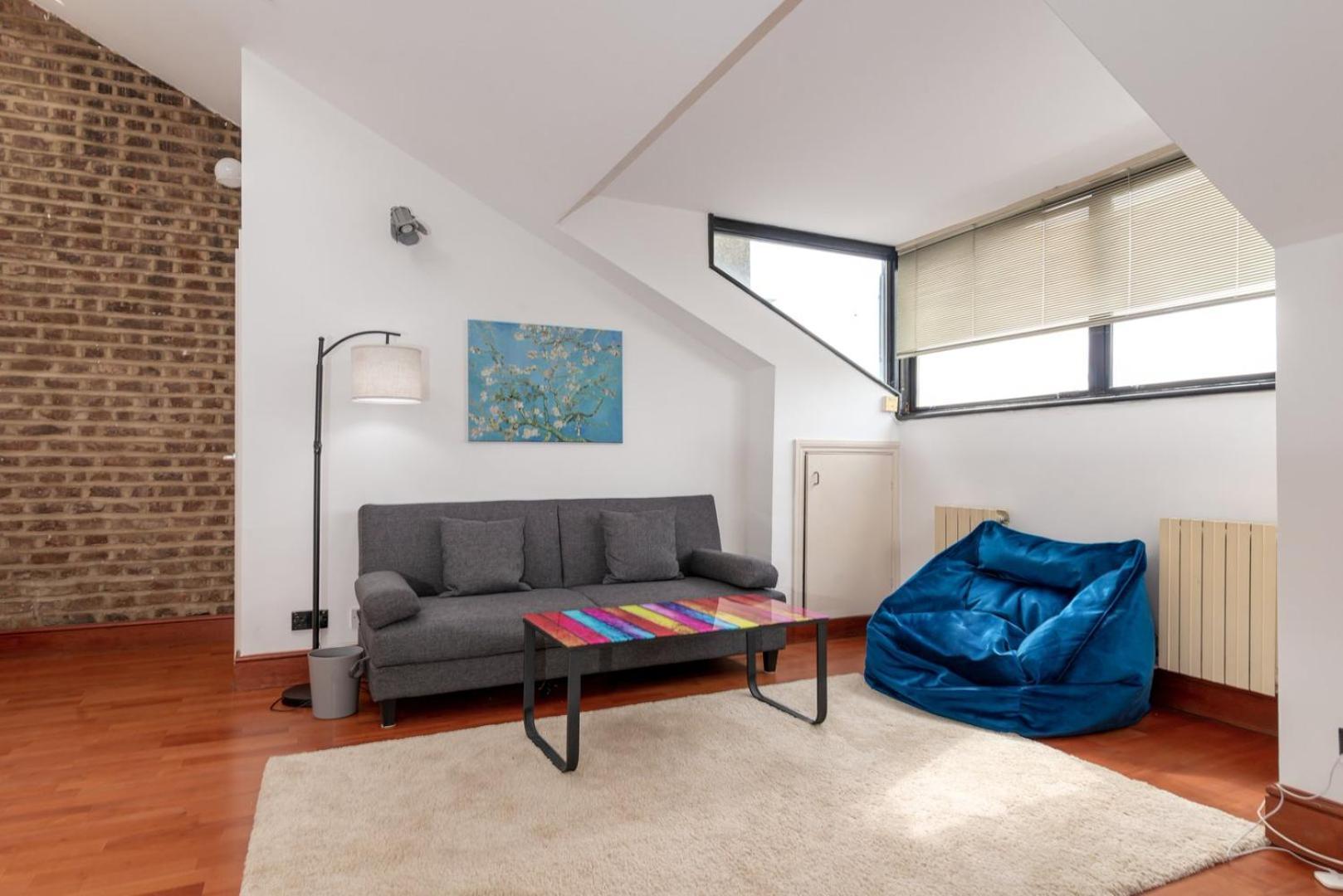 Appartamento Guestready - Sunny Top Floor Flat With Views Londra