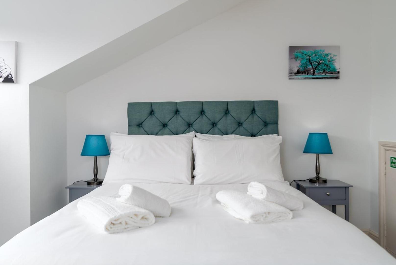 Appartamento Guestready - Sunny Top Floor Flat With Views